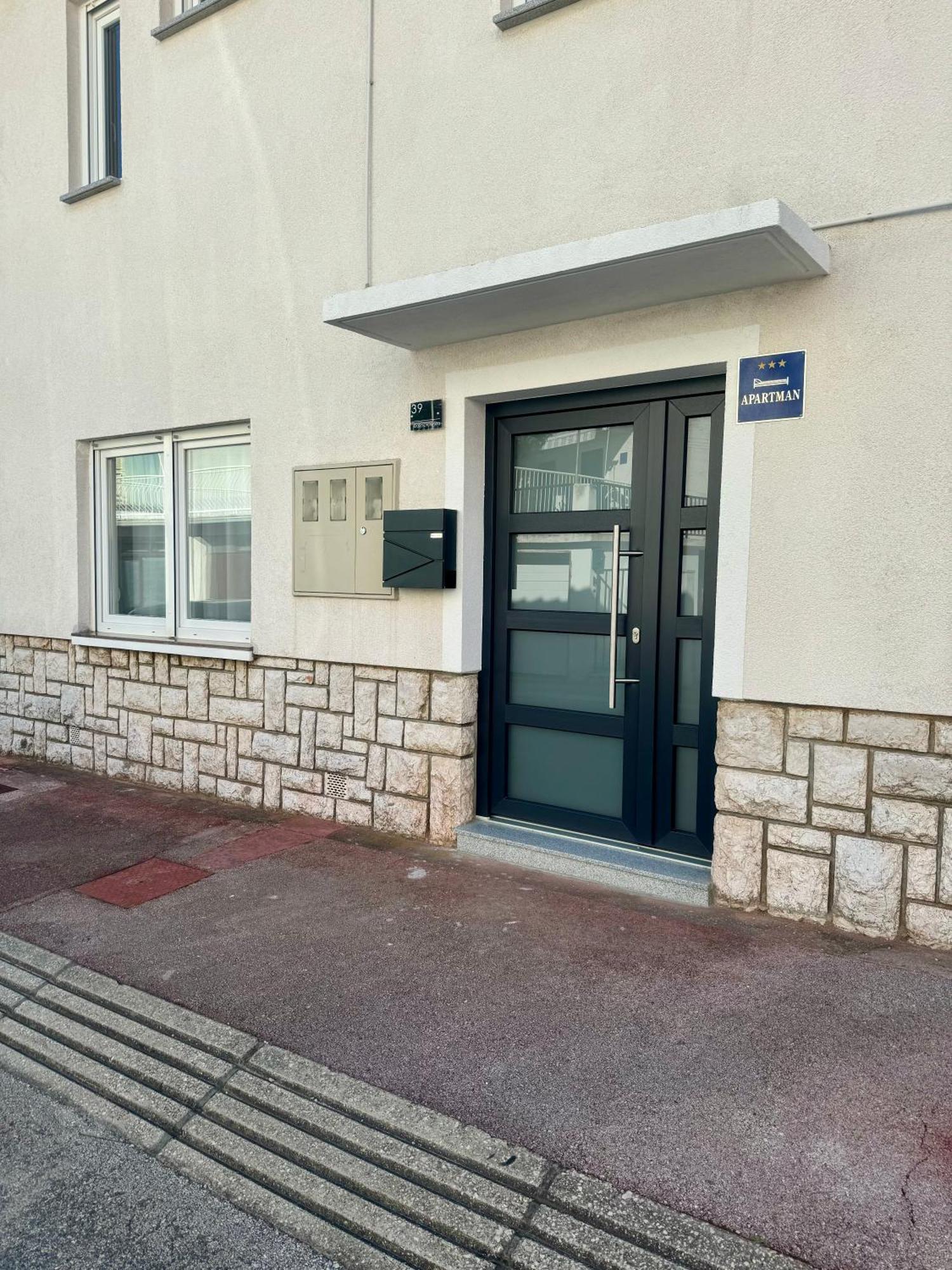 Apartment Nono Marko Crikvenica Eksteriør billede
